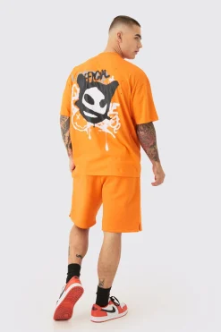 Oversized Extended Neck Graffiti T-shirt And Short Set | BoohooMAN UK