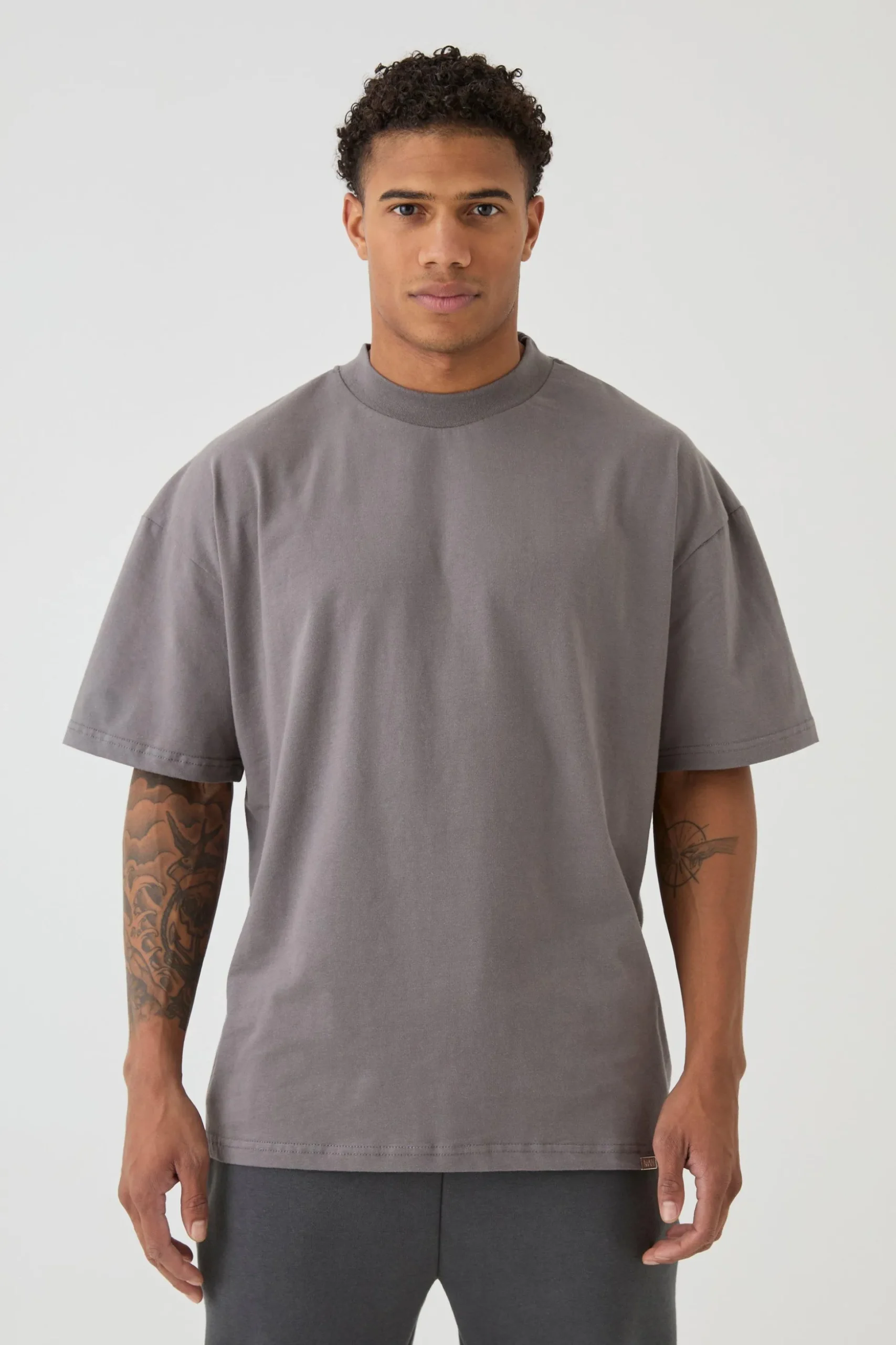 Oversized Extended Neck Heavyweight T-shirt | BoohooMAN UK