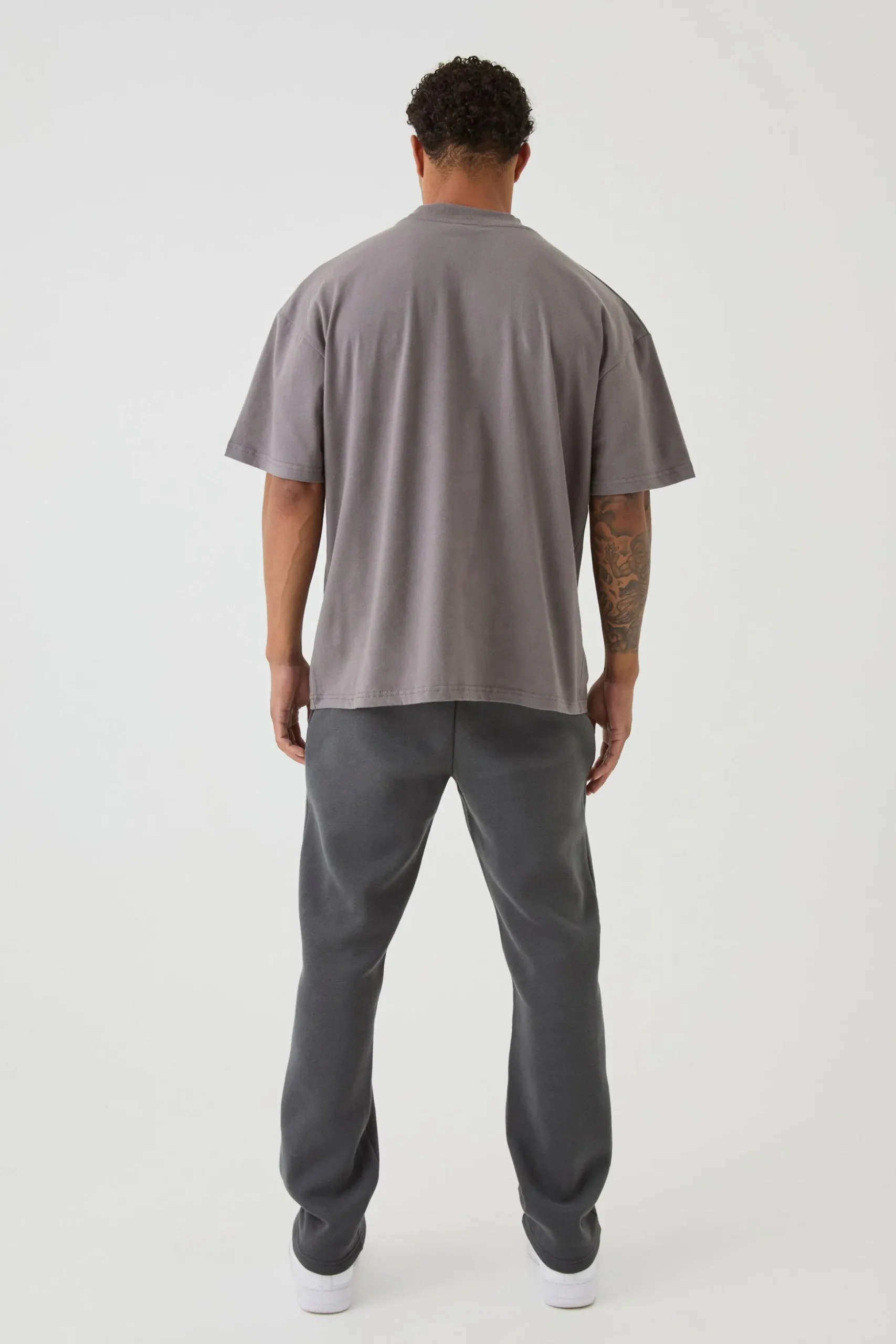 Oversized Extended Neck Heavyweight T-shirt | BoohooMAN UK