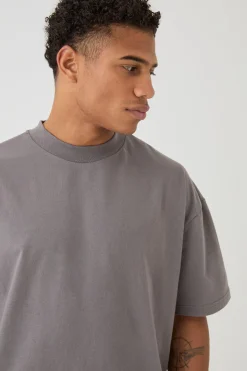 Oversized Extended Neck Heavyweight T-shirt | BoohooMAN UK