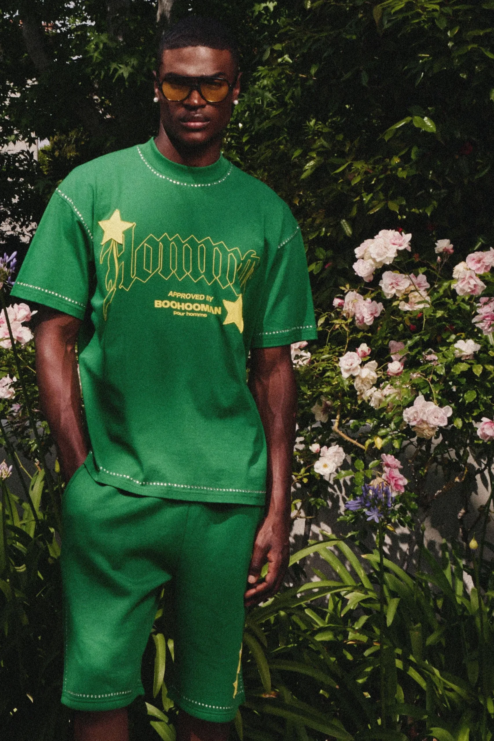 Oversized Extended Neck Star Rhinestone T-shirt & Short Set | BoohooMAN UK