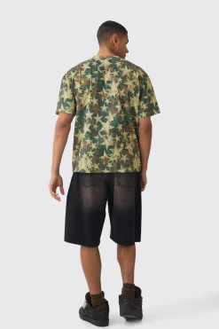Oversized Extended Neck Star Camo T-shirt | BoohooMAN UK