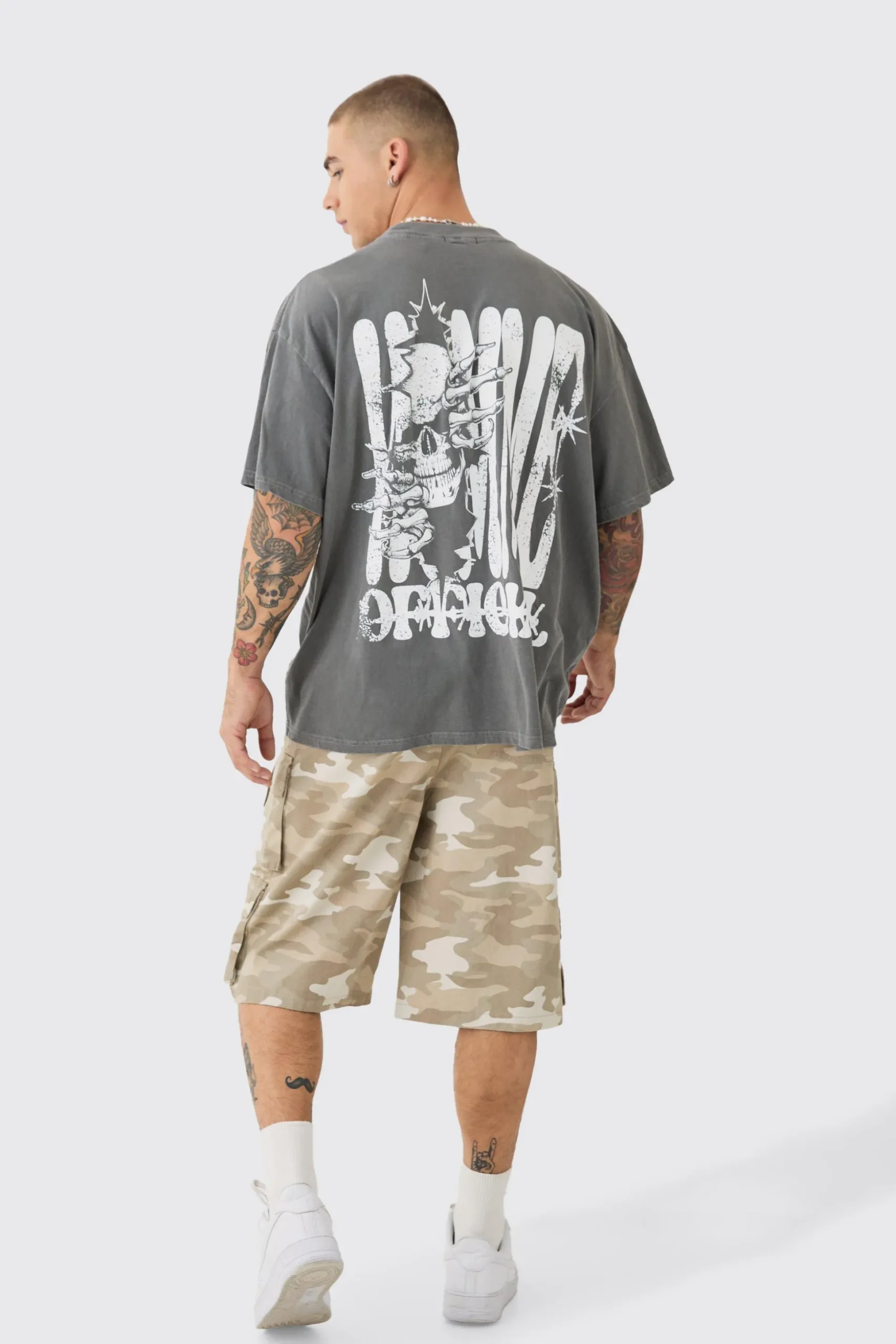 Oversized Extended Neck Skeleton Homme Back Print T-shirt | BoohooMAN UK