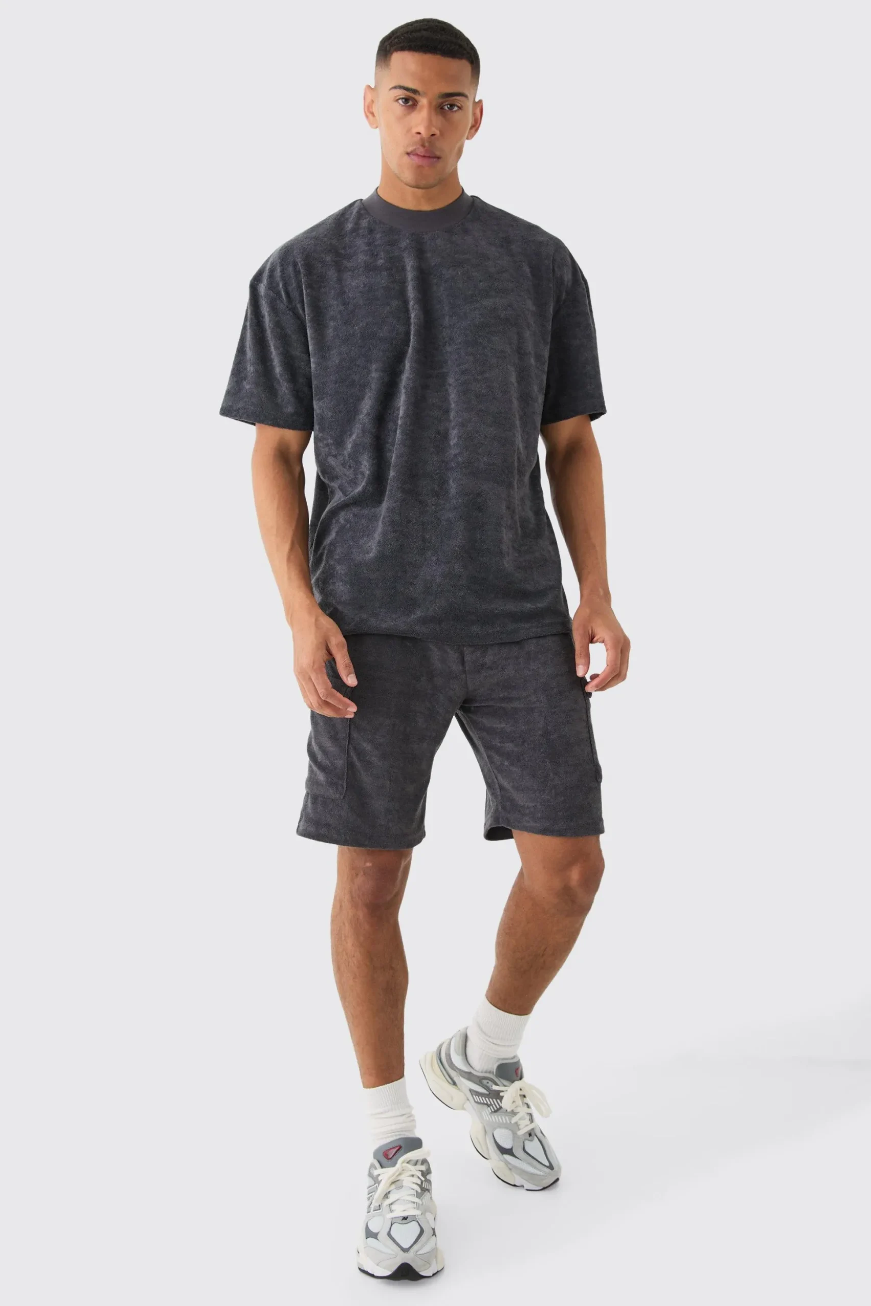 Oversized Extended Neck Towelling T-shirt & Cargo Shorts | BoohooMAN UK