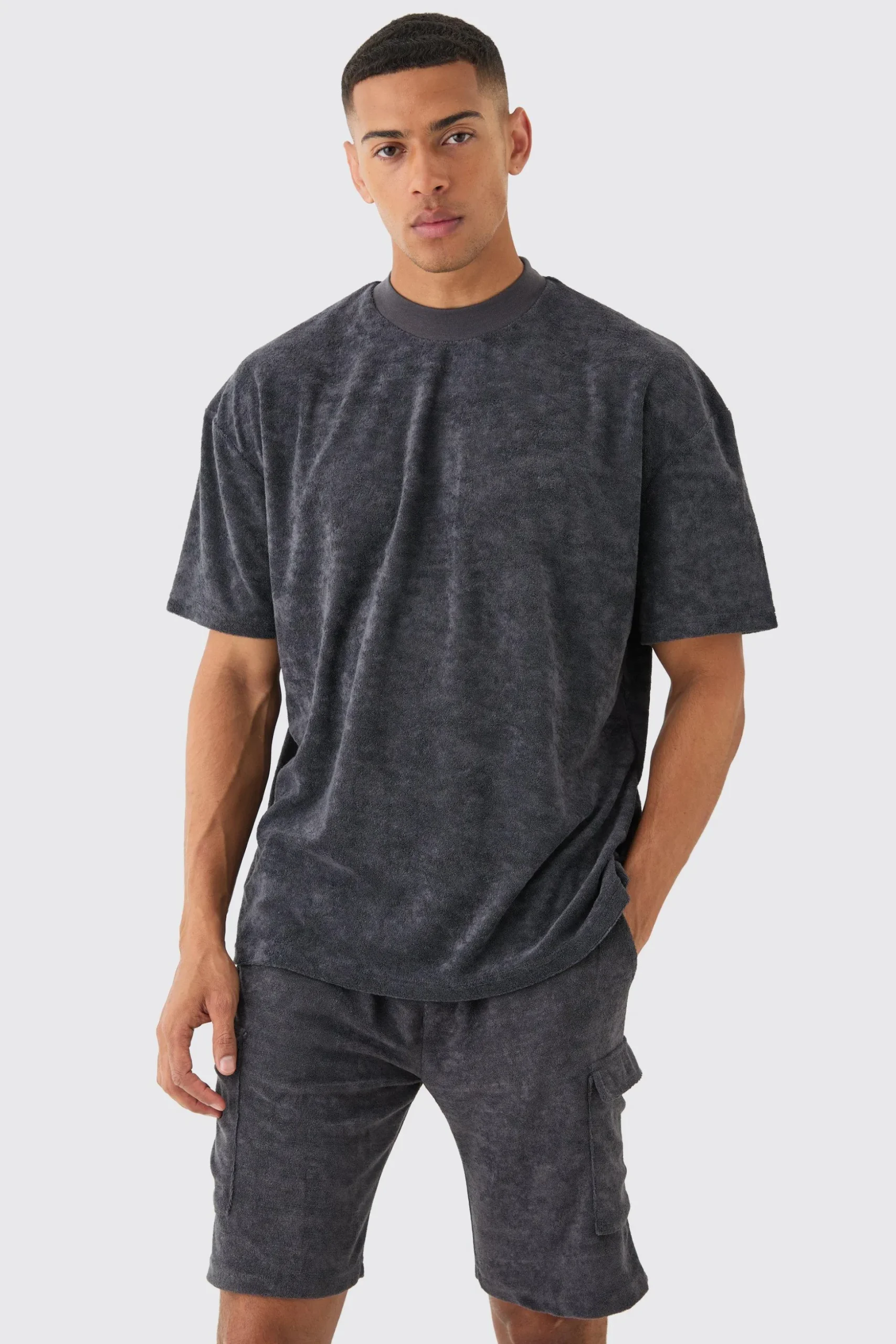 Oversized Extended Neck Towelling T-shirt & Cargo Shorts | BoohooMAN UK