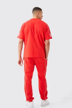 Oversized Extended Neck Universal Graphic T-shirt And Jogger | BoohooMAN UK