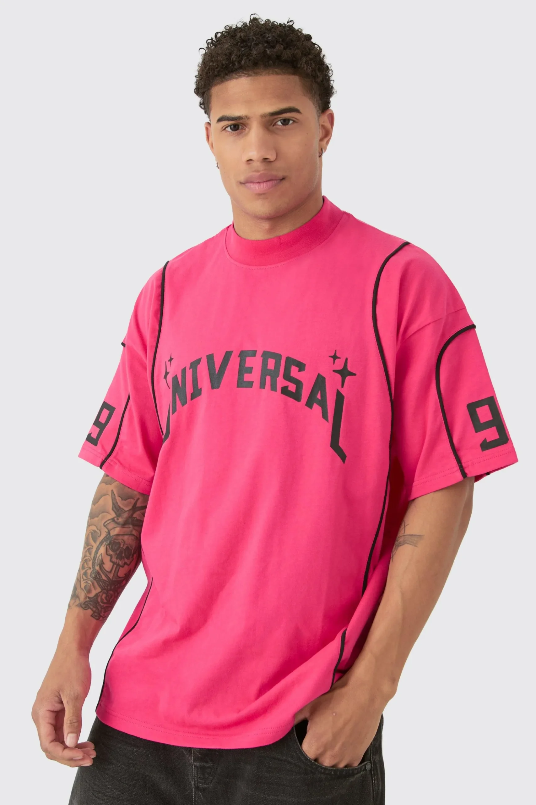 Oversized Extended Neck Universal Graphic T-shirt | BoohooMAN UK