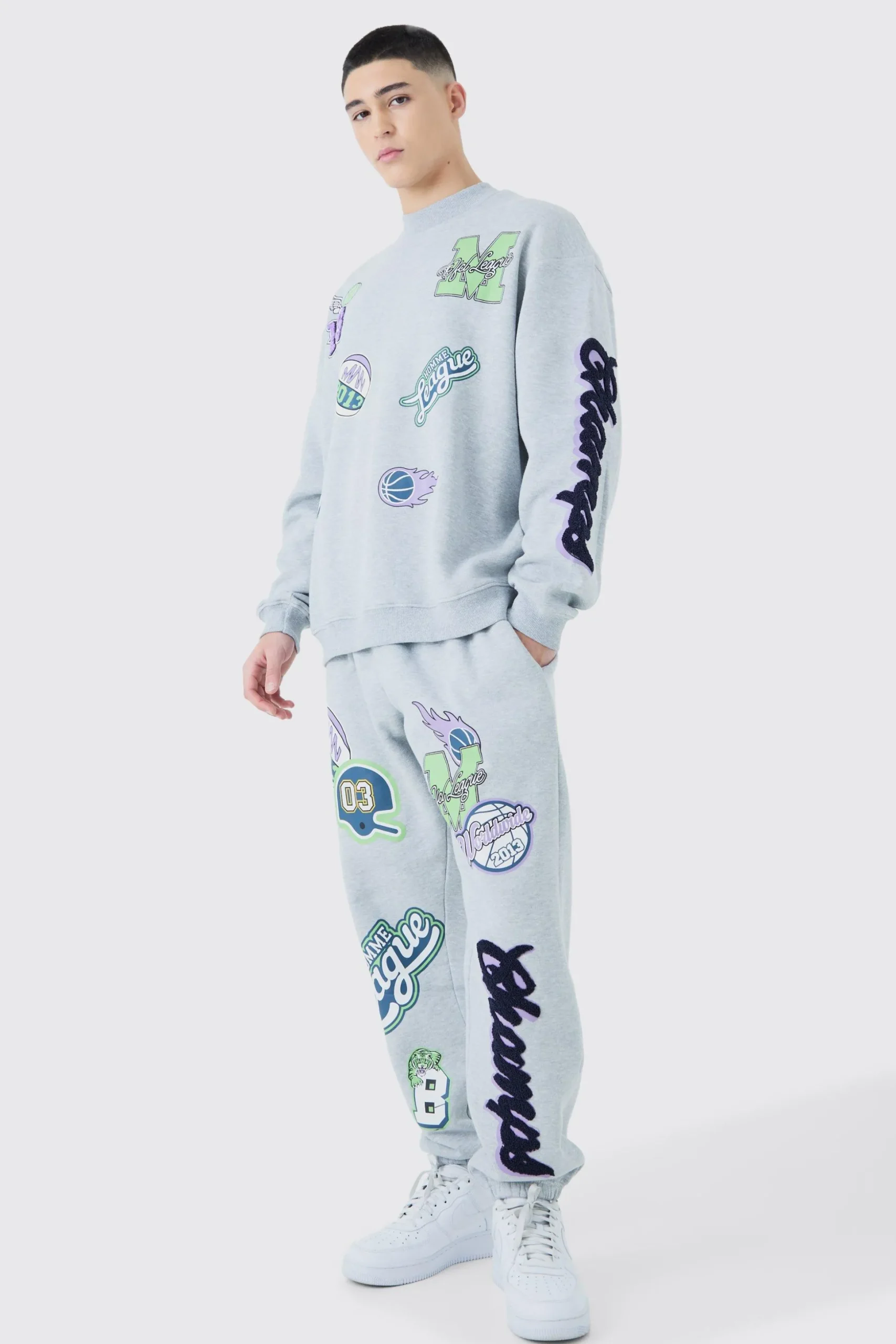 Oversized Extended Neck Varsity Badge Sweatshirt Tracksuit | BoohooMAN UK
