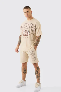 Oversized Extended Neck Wyoming Large Graphic Shorts Set | BoohooMAN UK