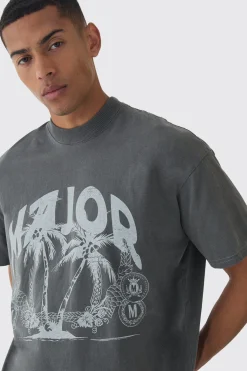 Oversized Extended Neck Washed Major Print T-Shirt | BoohooMAN UK
