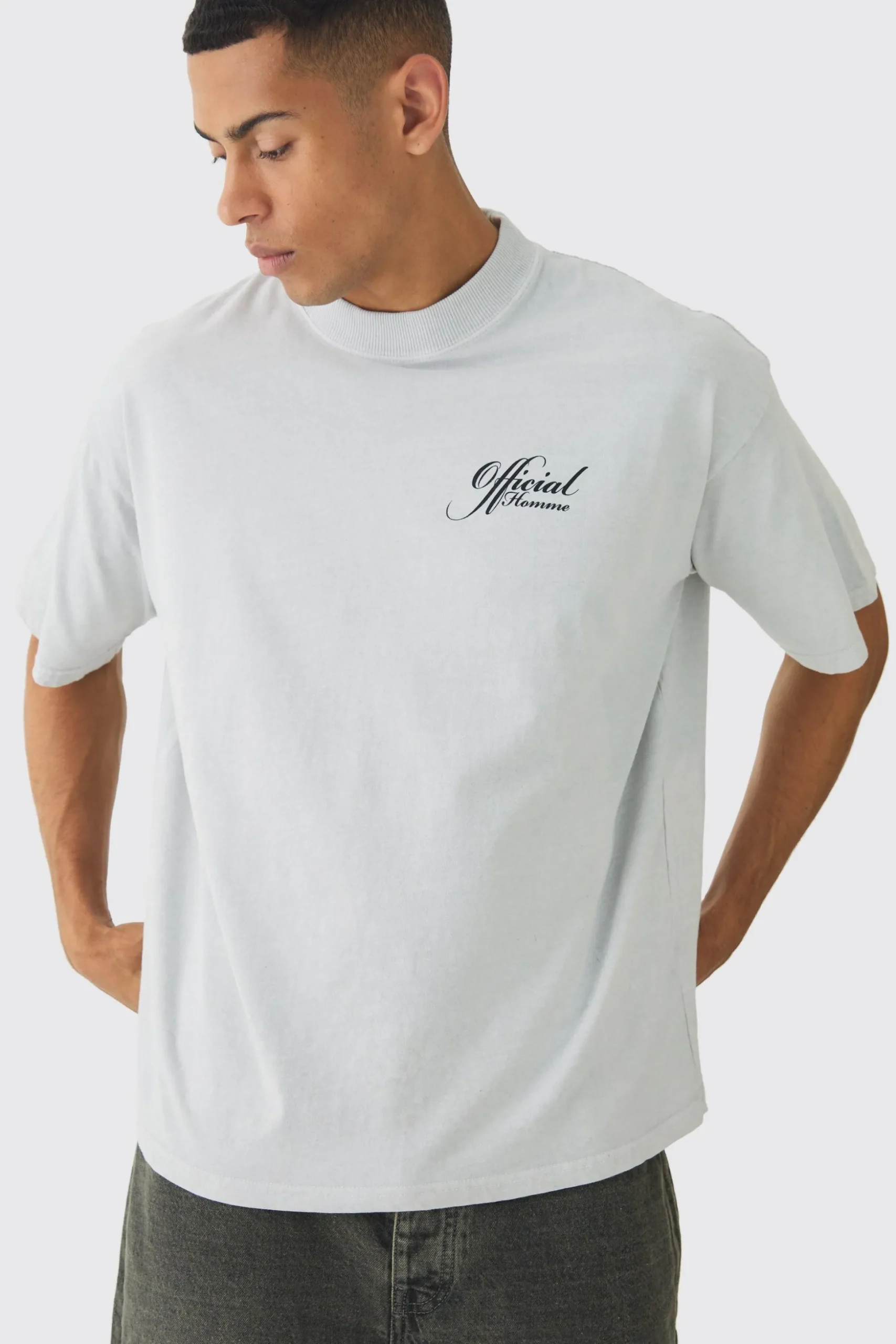 Oversized Extended Neck Washed Dove Back Print T-Shirt | BoohooMAN UK