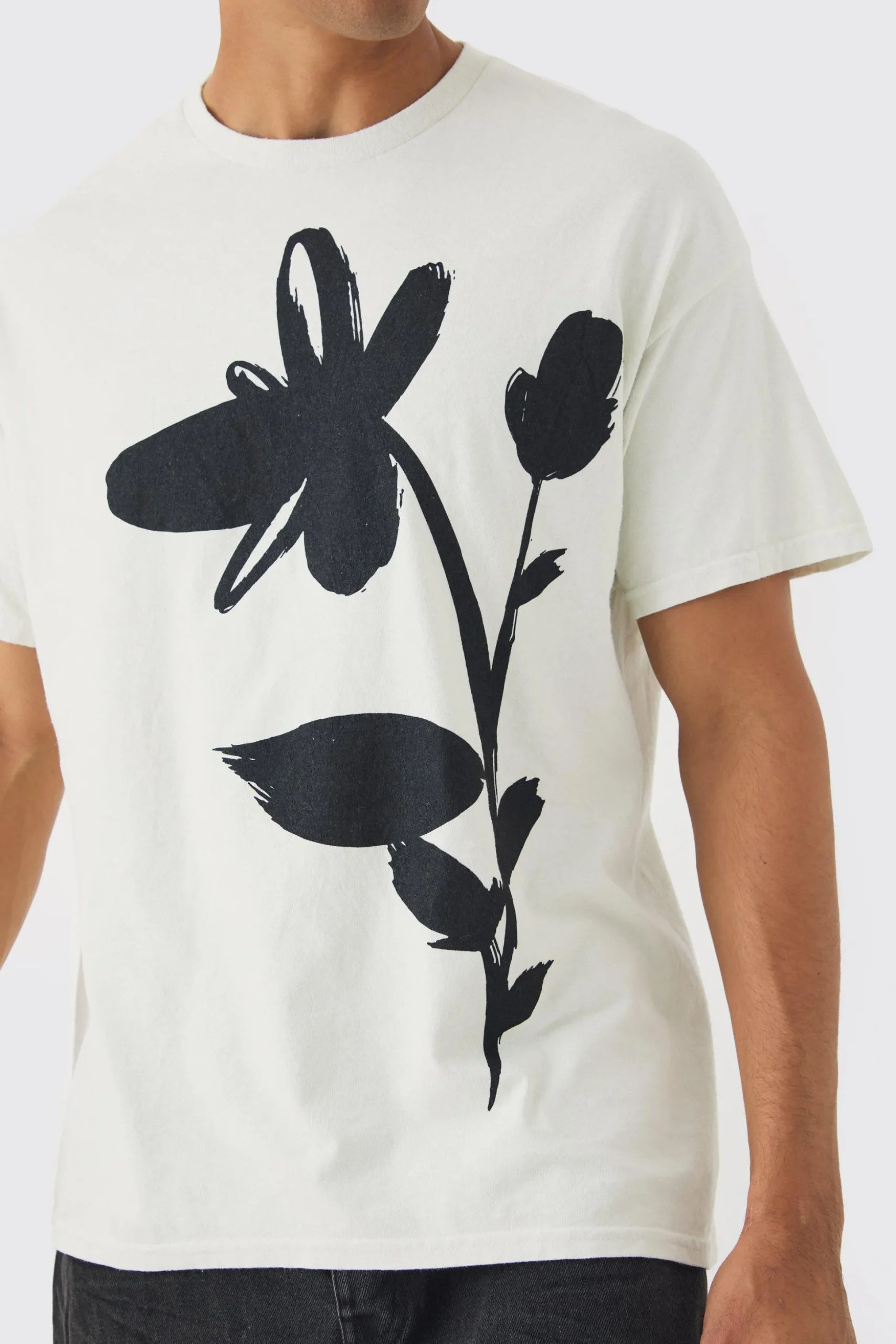 Oversized Floral Drawing Print Wash T-shirt | BoohooMAN UK