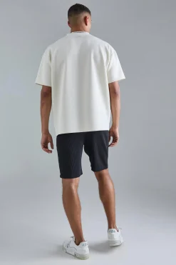 Oversized Floral Line Drawing Scuba T-shirt | BoohooMAN UK