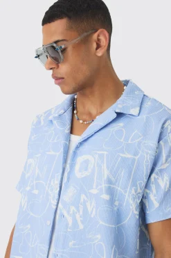 Oversized Graffiti Printed Pleated Shirt & Short | BoohooMAN UK