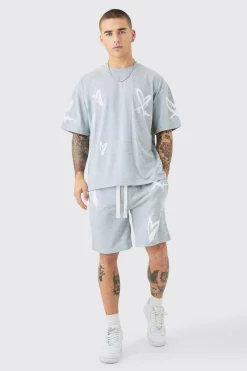 Oversized Heart Spray Print T-shirt & Shorts Set | BoohooMAN UK