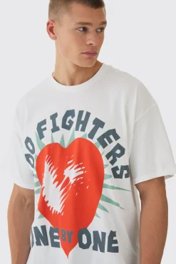 Oversized Large Scale Foo Fighters License T-Shirt | BoohooMAN UK
