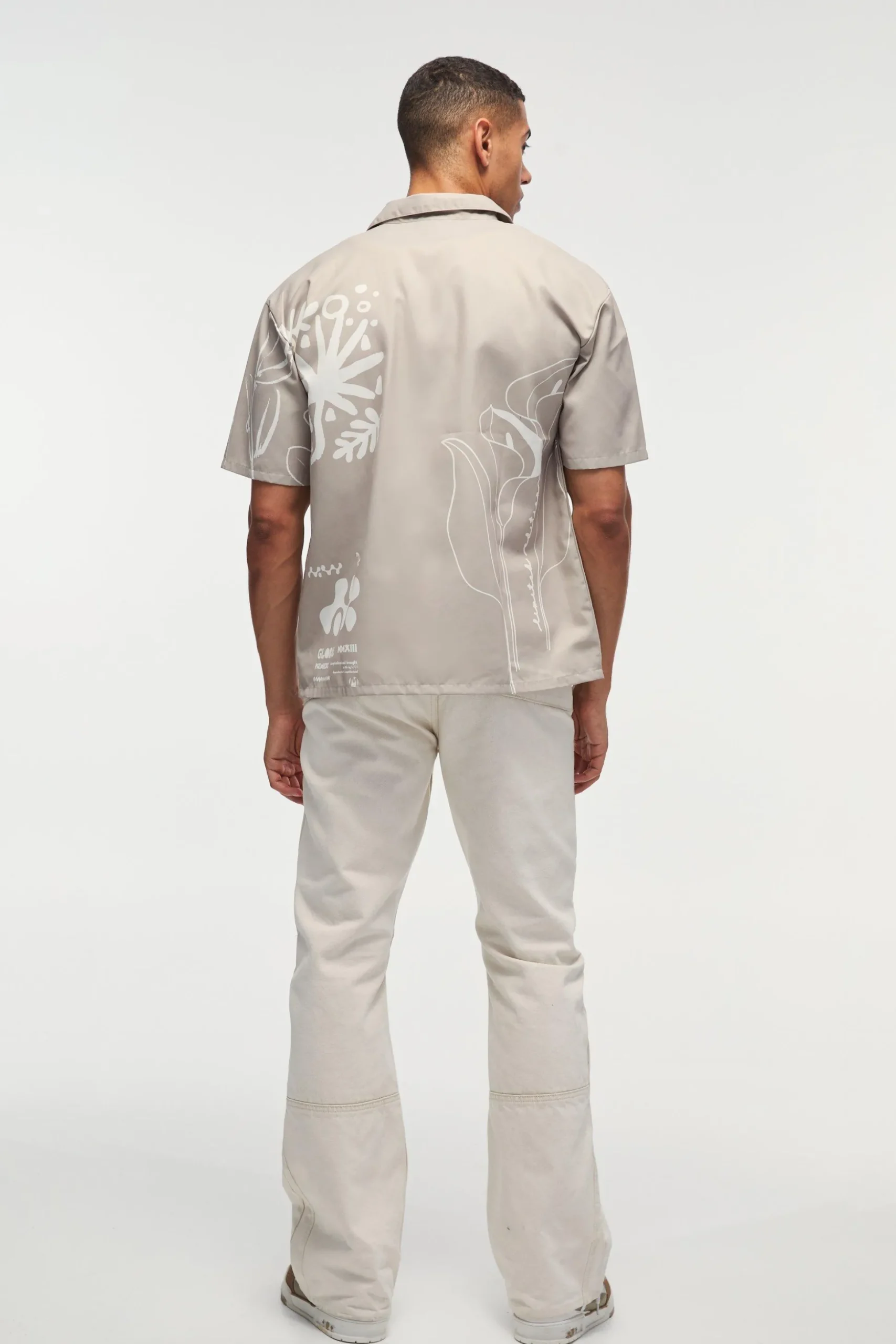 Oversized Lightweight Twill Abstract Print Revere Shirt | BoohooMAN UK