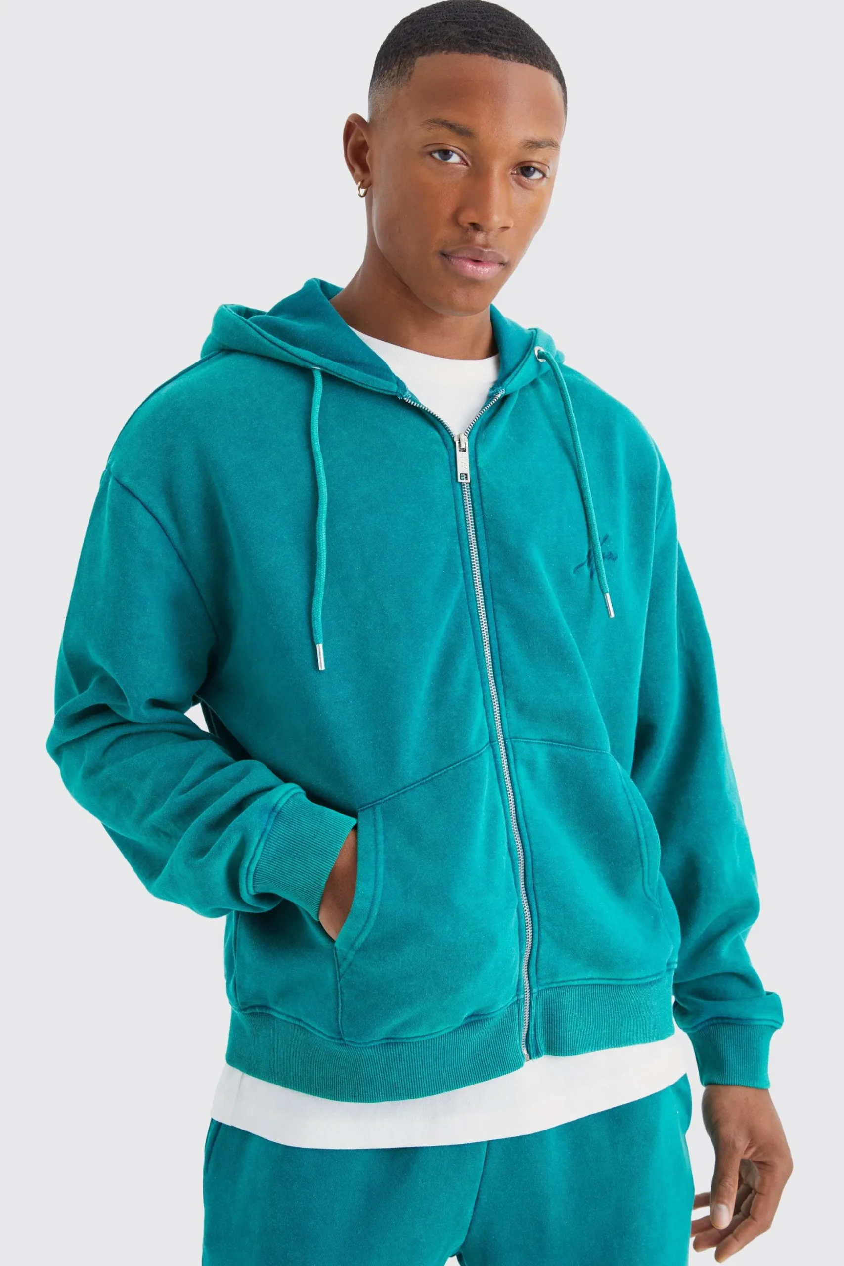 Oversized Man Boxy Zip Through Washed Hoodie | BoohooMAN UK