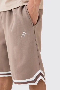 Oversized Man Sig Mid Length Jersey Tape Basketball Short | BoohooMAN UK