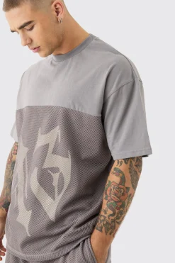 Oversized Mesh 13 T-shirt | BoohooMAN UK