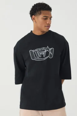 Oversized Metallic Distressed Graphic T-shirt | BoohooMAN UK