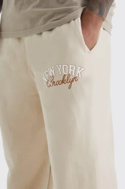 Oversized New York Varsity Jogger | BoohooMAN UK