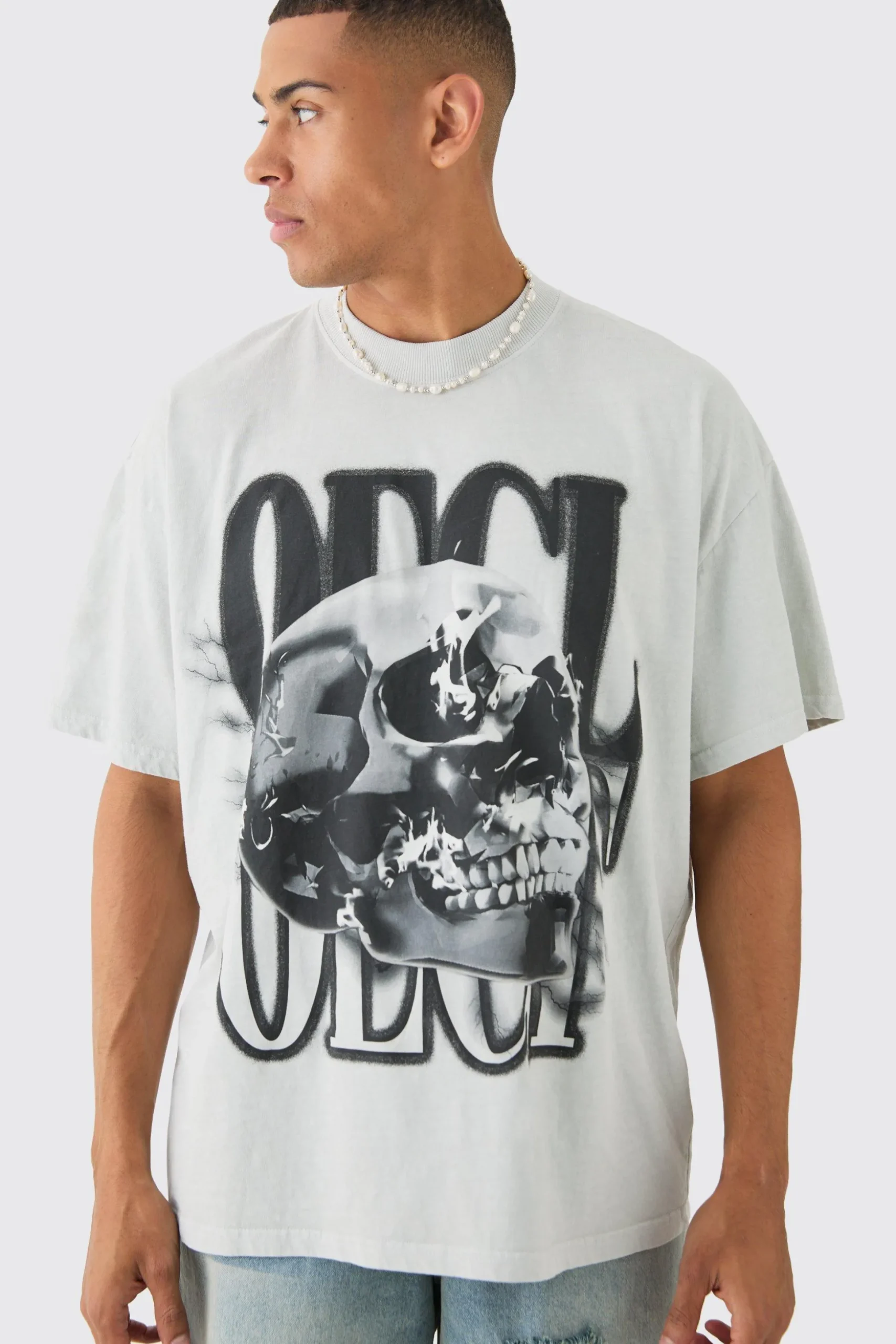Oversized OFCL Skull Print Wash T-shirt | BoohooMAN UK