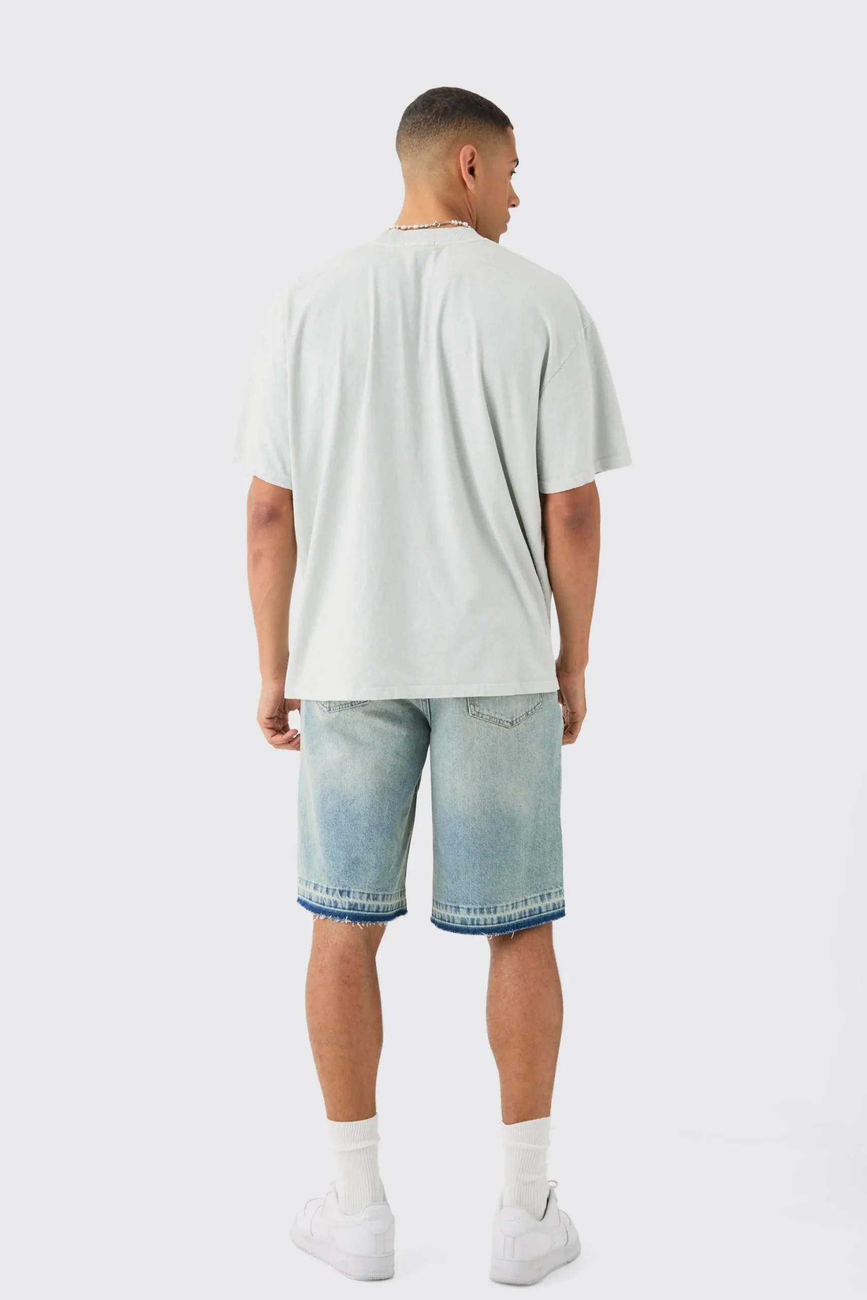 Oversized OFCL Skull Print Wash T-shirt | BoohooMAN UK