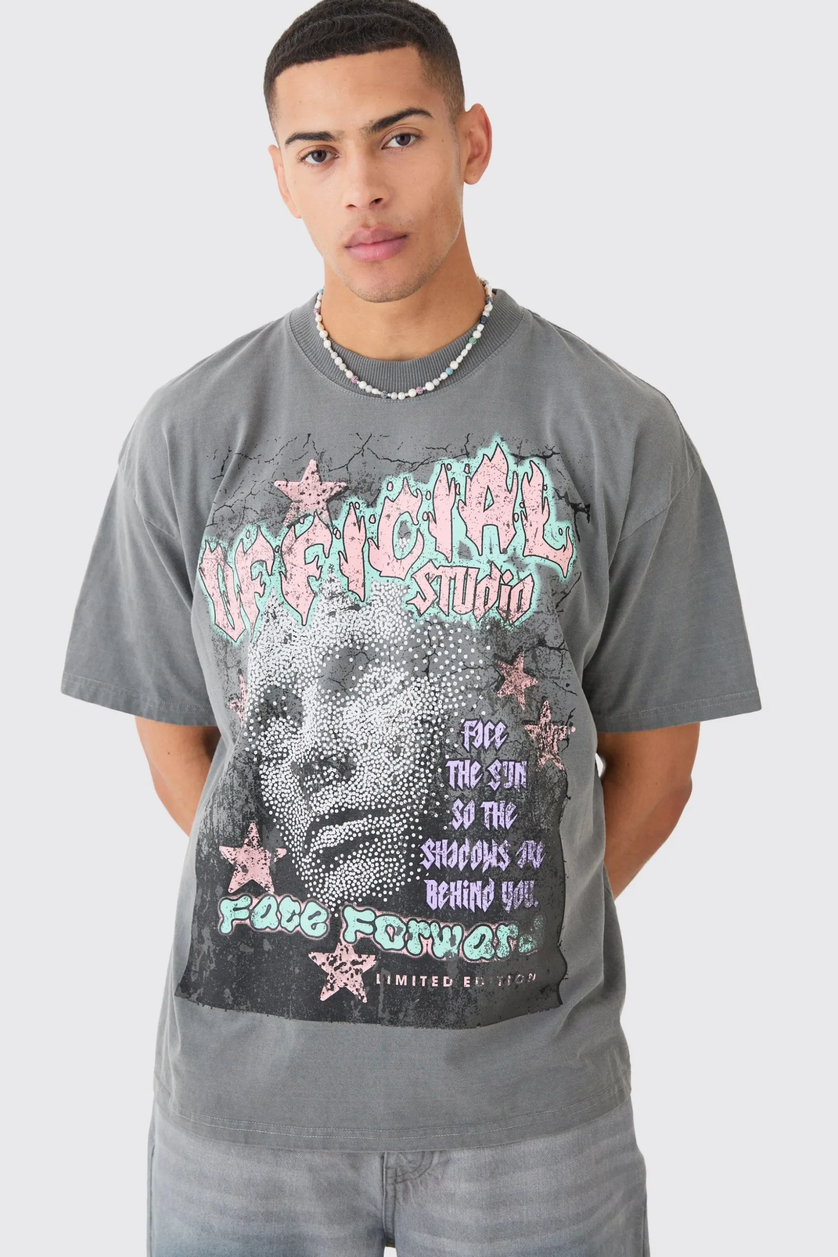 Oversized Overdyed Official Face Graphic T-shirt | BoohooMAN UK