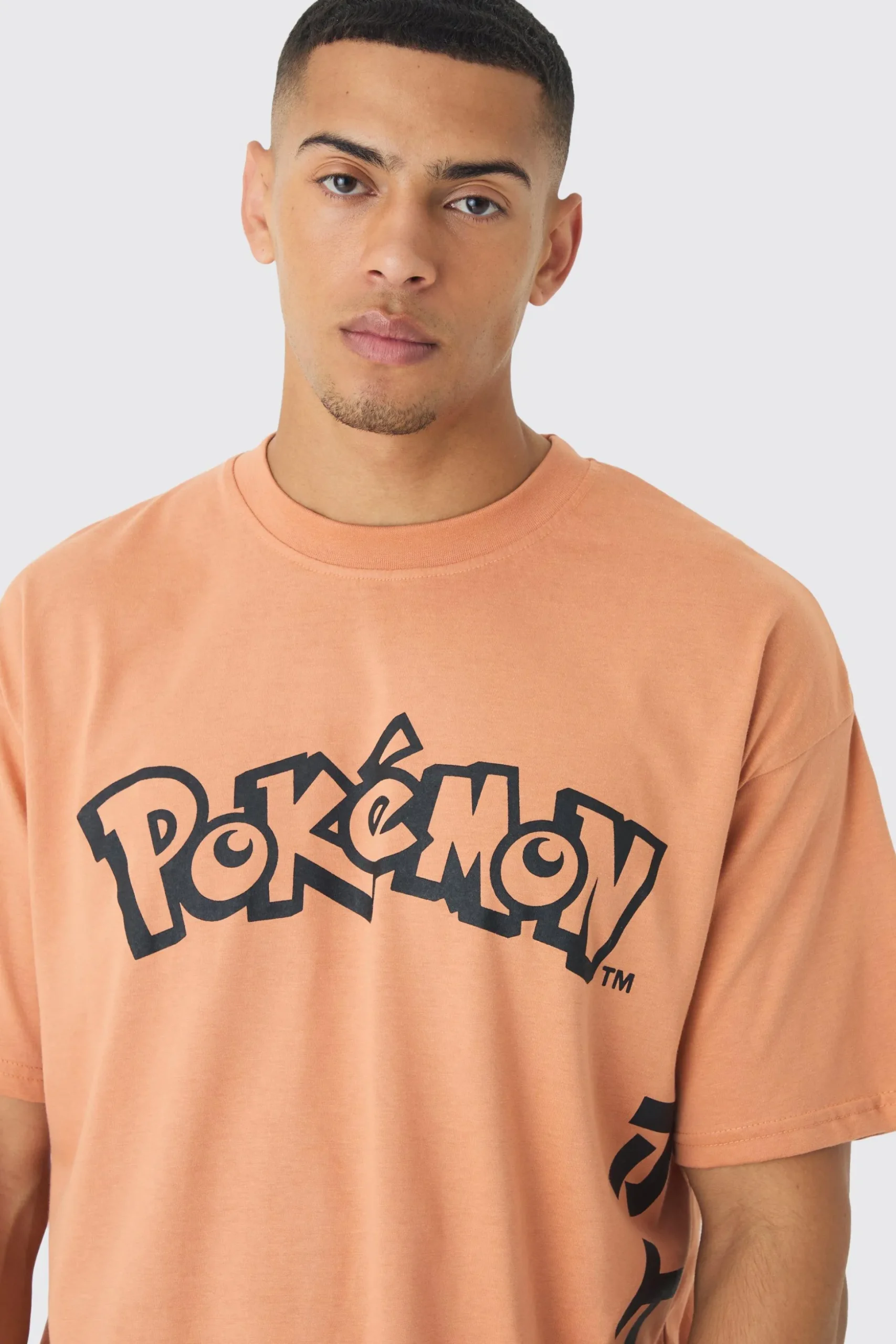 Oversized Pokemon Extended Neck Charmander License T-shirt | BoohooMAN UK