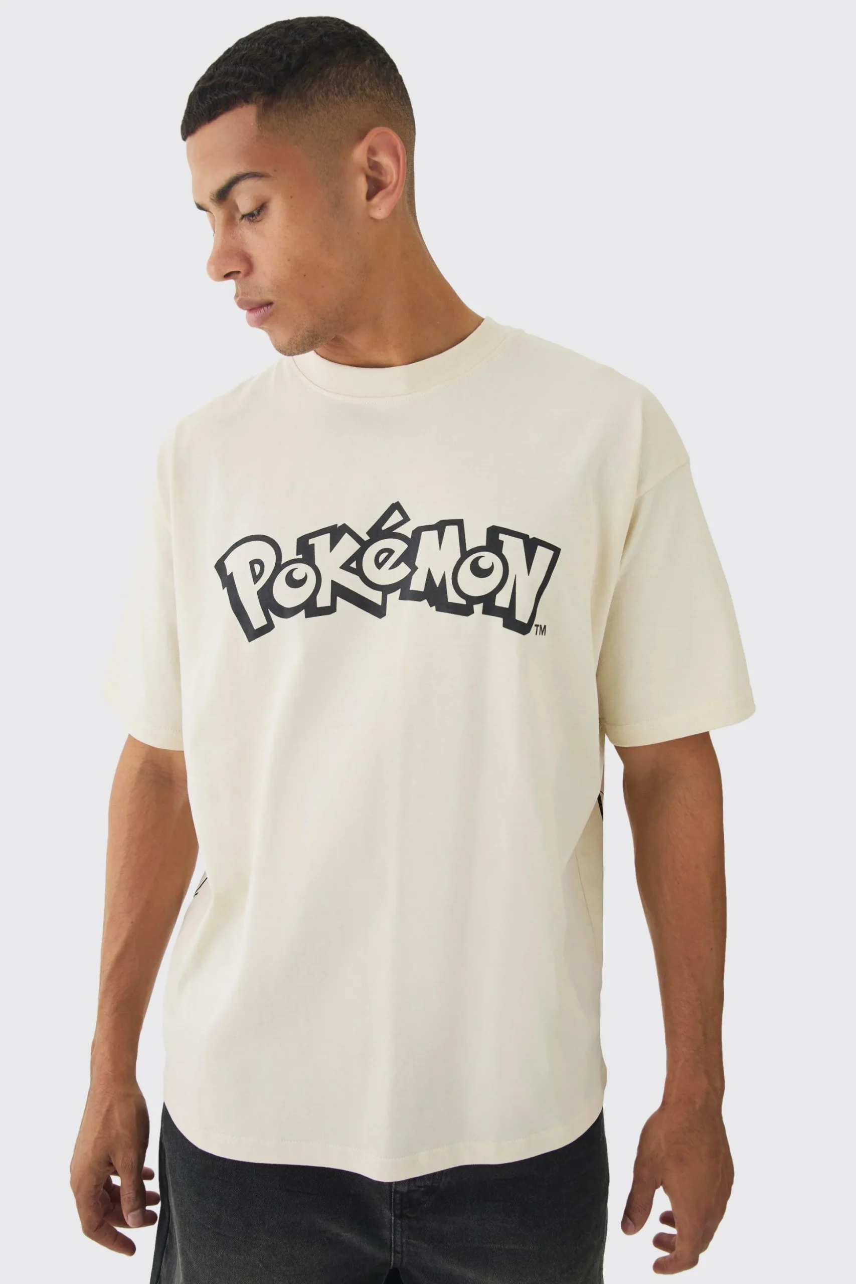 Oversized Pokemon Extended Neck License T-shirt | BoohooMAN UK