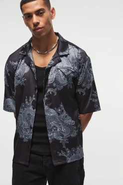Oversized Printed Satin Revere Triangle Pocket Shirt | BoohooMAN UK
