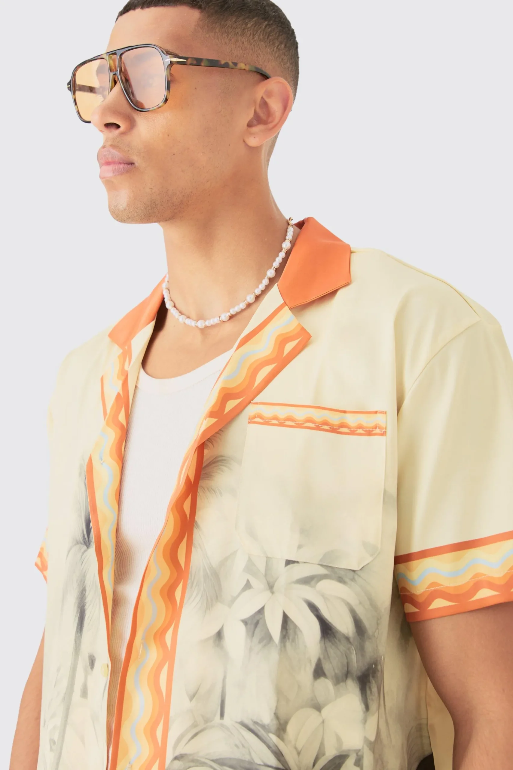 Oversized Revere Boarder Short Sleeve Shirt | BoohooMAN UK