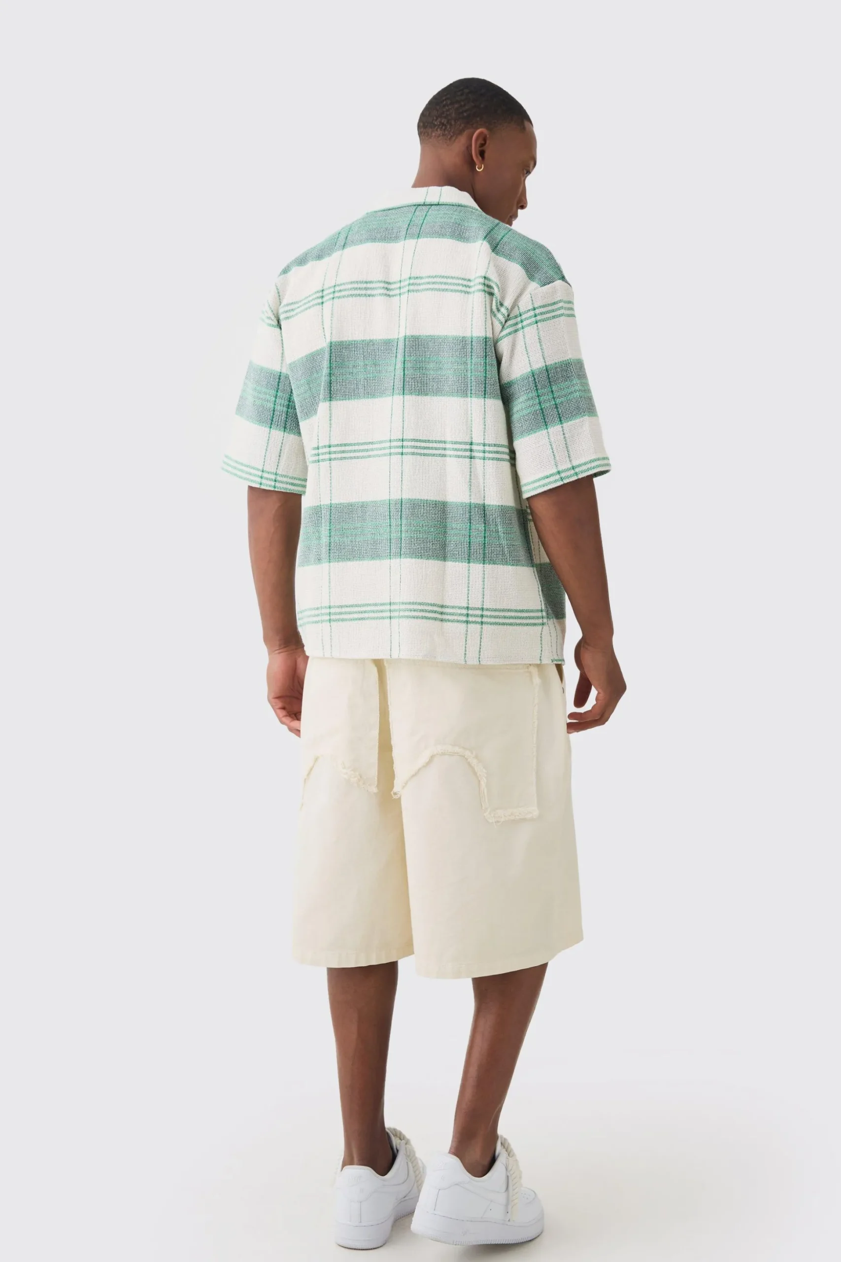 Oversized Revere Short Sleeve Check Shirt | BoohooMAN UK