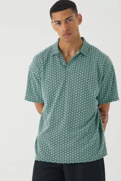 Oversized Revere Stripe Polo | BoohooMAN UK
