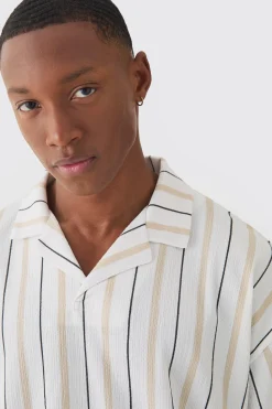 Oversized Revere Striped Crinkle Polo | BoohooMAN UK