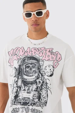 Oversized Skull Astronaut Graphic T-shirt | BoohooMAN UK