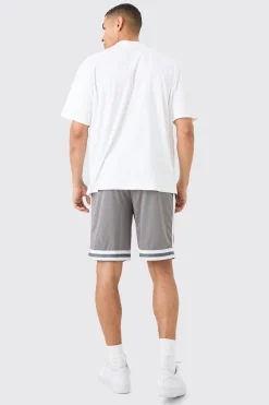 Oversized Snoop Dog License T-shirt And Mesh Short Set | BoohooMAN UK