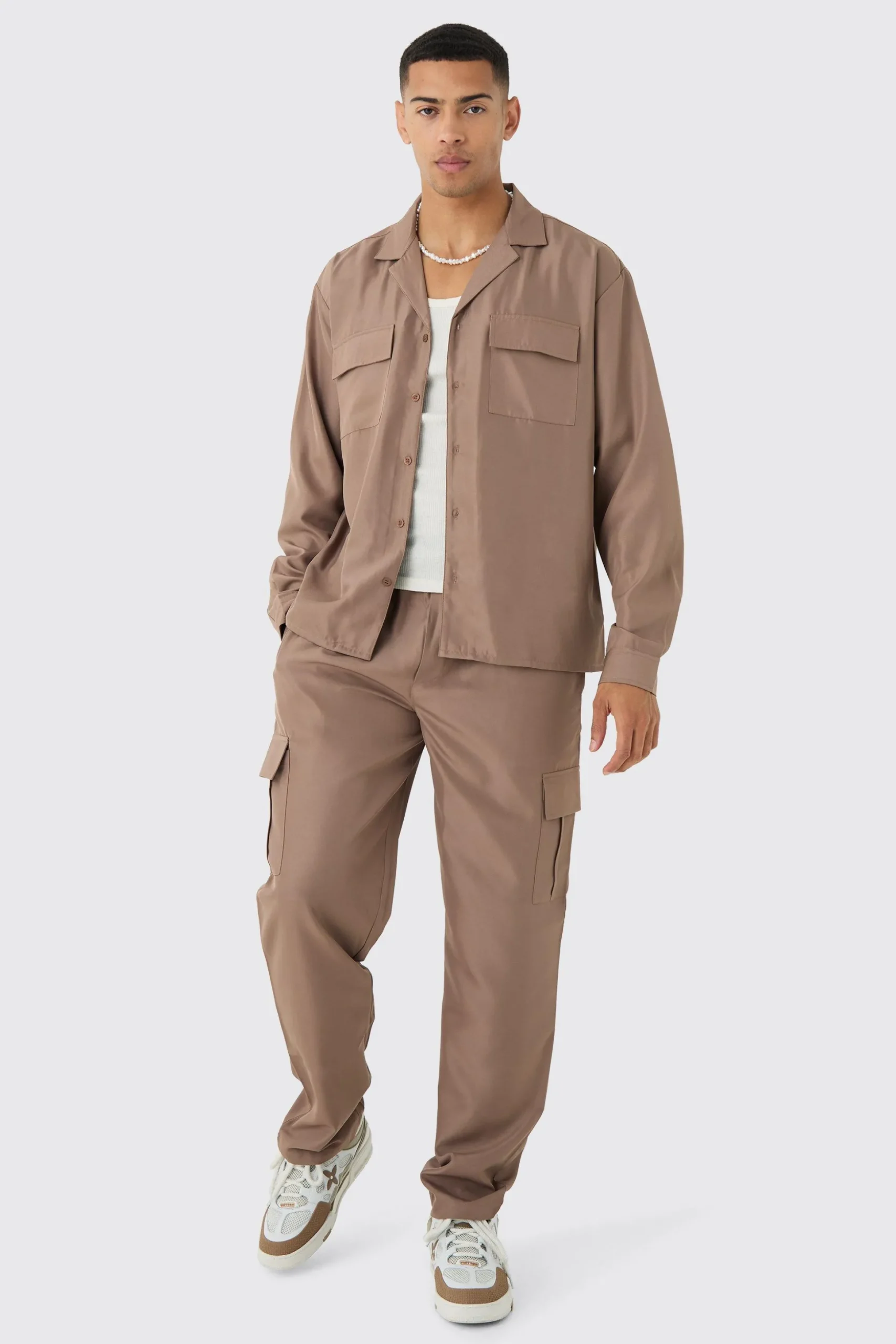 Oversized Soft Twill Cargo Shirt & Trouser Set | BoohooMAN UK