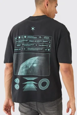 Oversized Space Graphic T-shirt | BoohooMAN UK