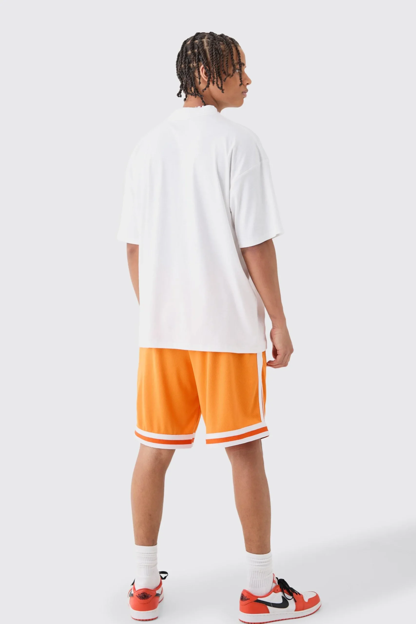 Oversized Taz Space Jam License T-shirt And Mesh Short Set | BoohooMAN UK