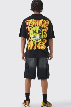 Oversized Trippy Smiley Face Graphic T-shirt | BoohooMAN UK