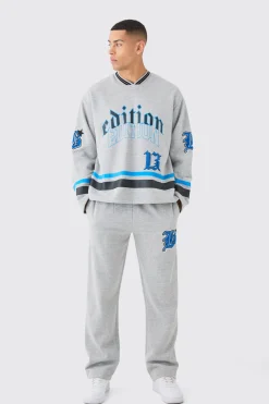 Oversized Varsity Applique V Neck Sweatshirt Tracksuit | BoohooMAN UK