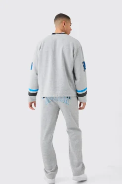Oversized Varsity Applique V Neck Sweatshirt Tracksuit | BoohooMAN UK