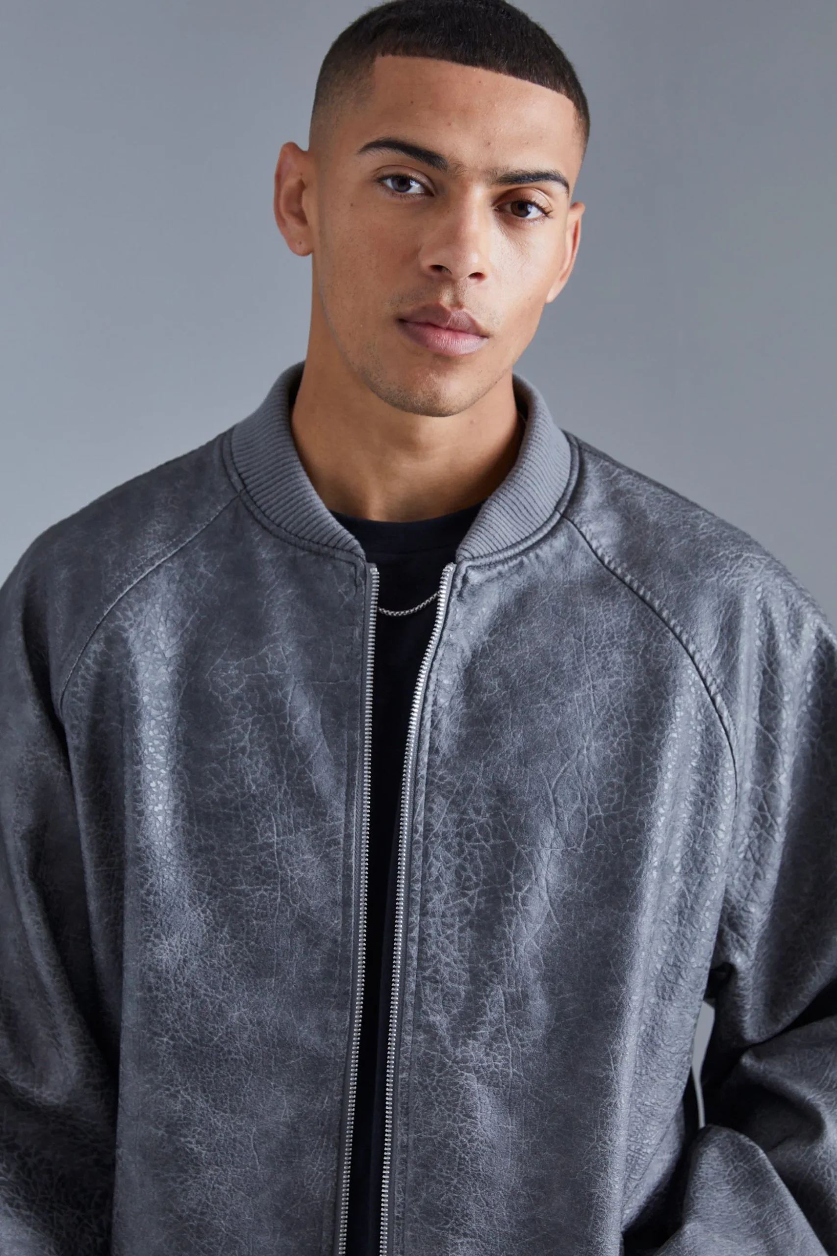 Oversized Vintage Cracked Pu Raglan Bomber | BoohooMAN UK