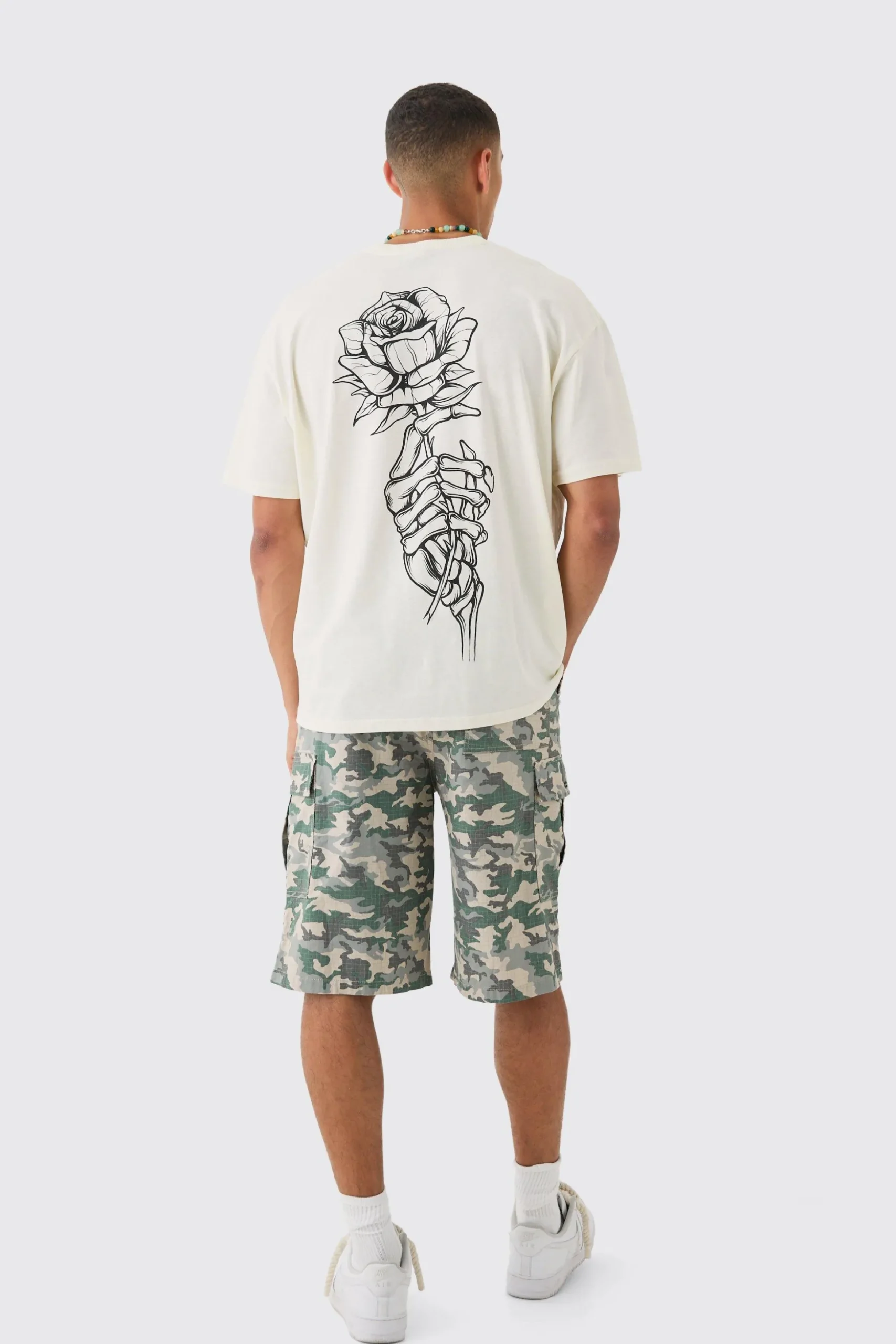 Oversized Washed Rose Line Drawn Back Print T-Shirt | BoohooMAN UK