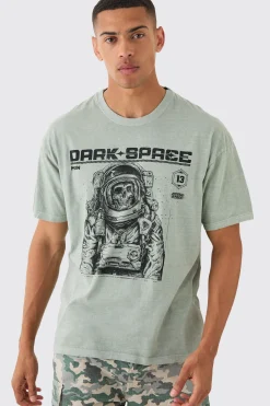 Oversized Washed Skeleton Astronaut Graphic T-shirt | BoohooMAN UK
