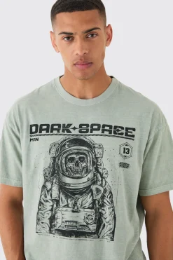 Oversized Washed Skeleton Astronaut Graphic T-shirt | BoohooMAN UK