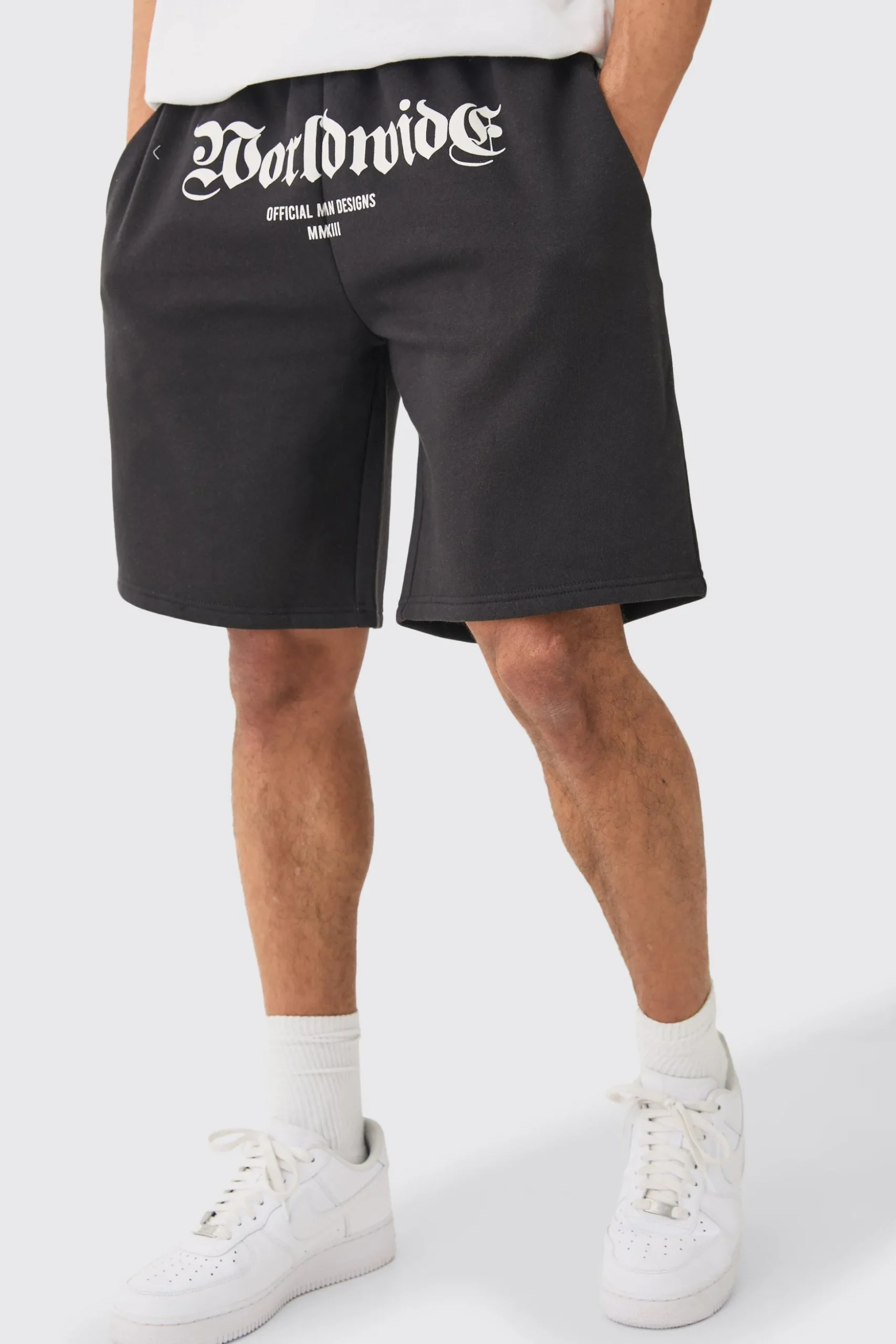 Oversized Worldwide Crotch Print Short | BoohooMAN UK