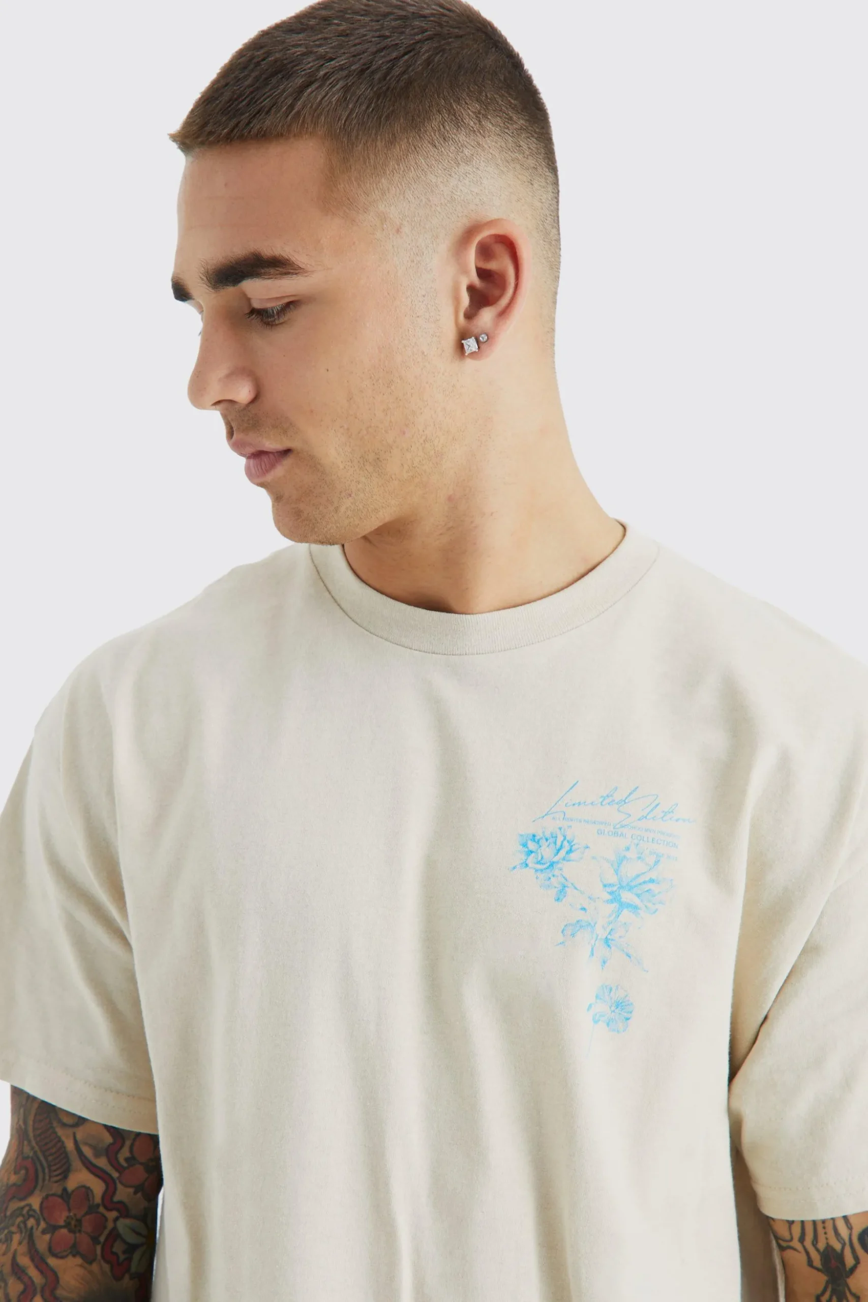 Oversized Worldwide Floral Graphic T-shirt | BoohooMAN UK